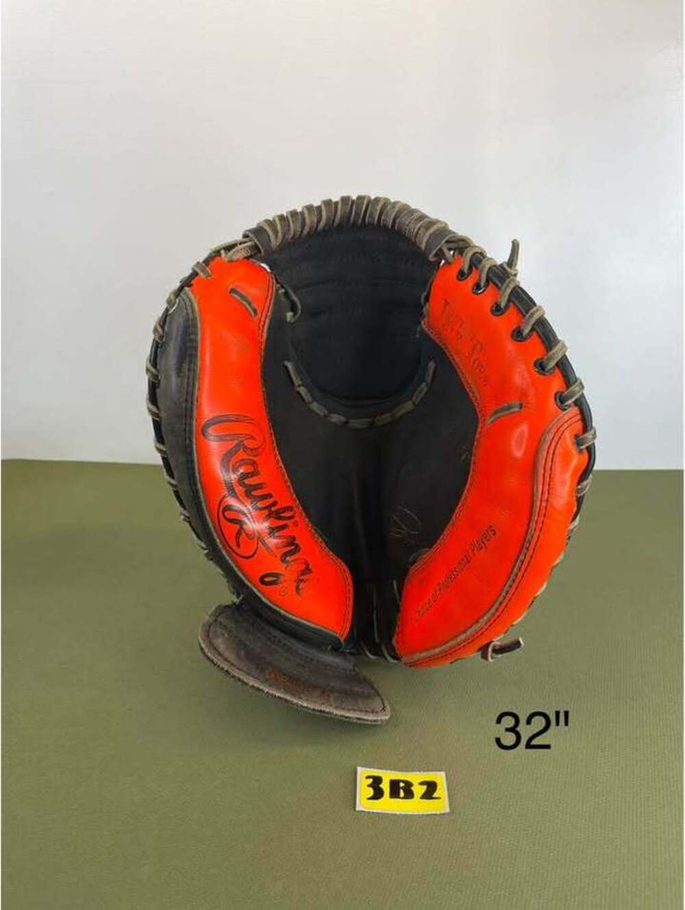 Rawlings Player Preferred Fastback 32" Catchers Mitt CM10BT